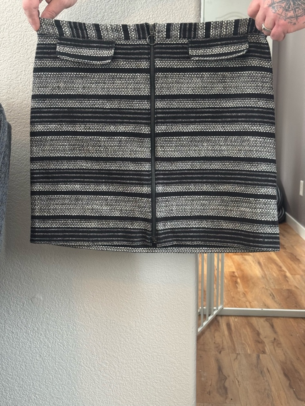 Reitmans Black & White Striped Zip-Front Mini Skirt